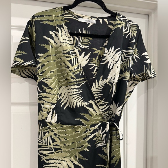 SUBTLE Luxury wrap dress Medium - Picture 2 of 6